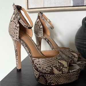 Jessica Simpson Brown Snakeskin Heels